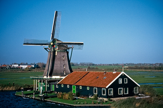 Windmill and farm at  
Zaanse Schans, 2004